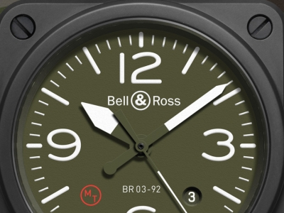 Bell &amp; Ross lanzó el BR03-92 Military Type