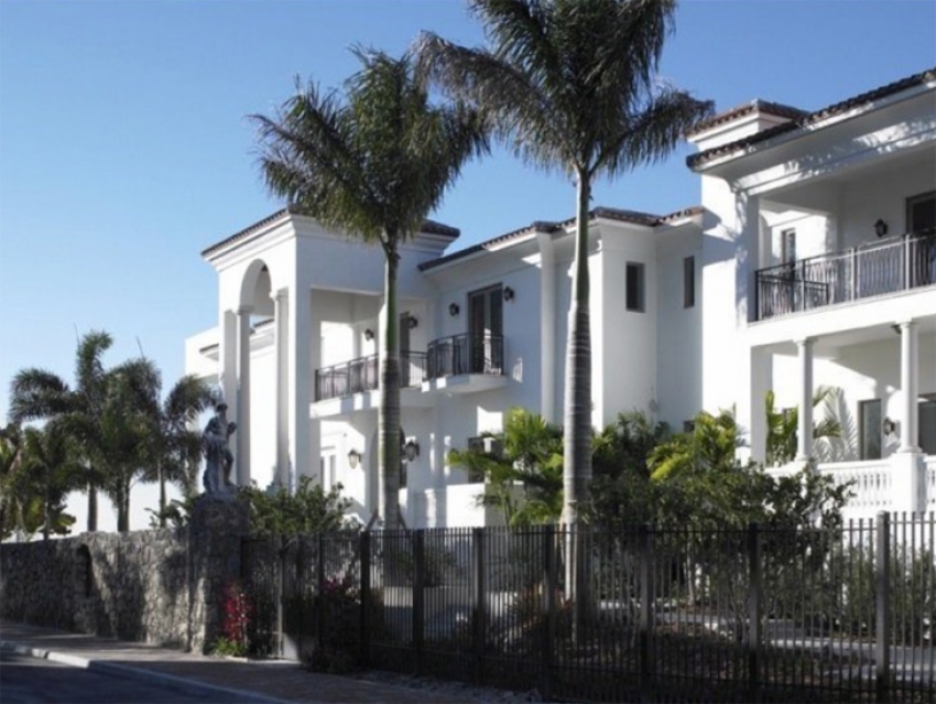 LeBron James vende su mansión en Miami