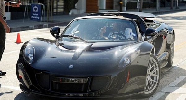 Ek fantastico Henessey Venom GT Spyder de Steven Tyler