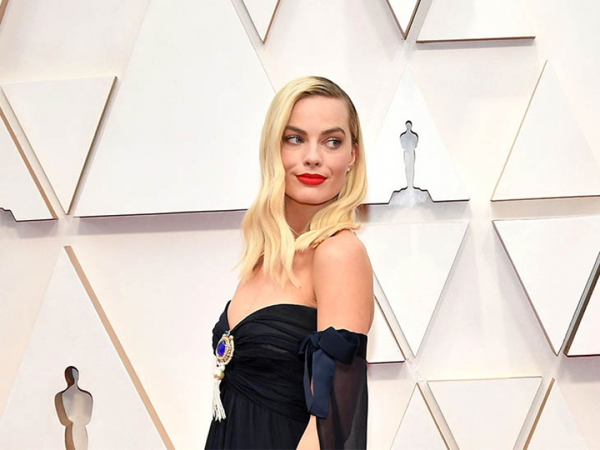Margot Robbie y su espléndido Chanel en los Oscar 2020