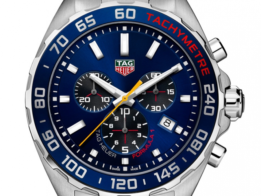 TAG Heuer lanza un nuevo reloj Fórmula 1 junto a Aston Martin Red Bull