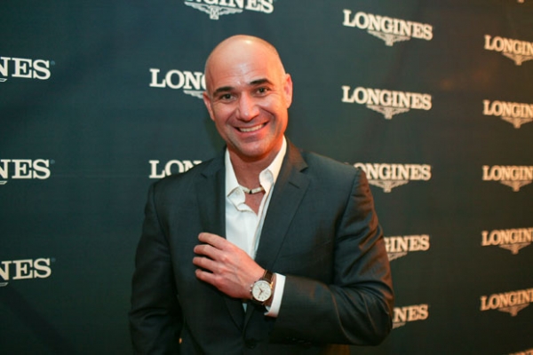 Longines junto a Agassi a beneficio