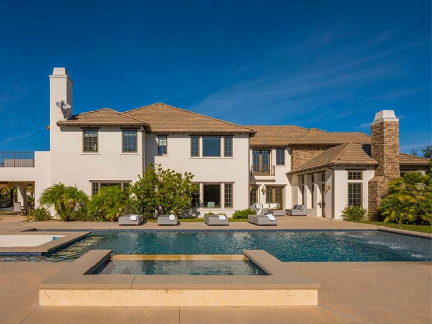 Katie Holmes vende su espectacular mansión de US$ 4.450.000 dólares