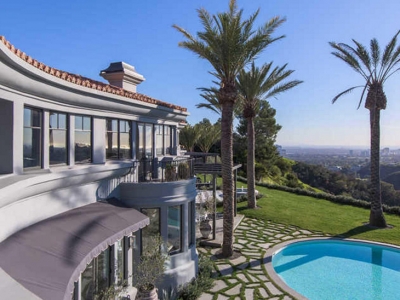 Kylie Jenner se mudó a una mansión de 35 millones de dólares