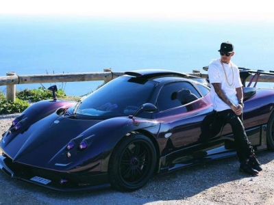 Lewis Hamilton y su imponente Pagani Zonda 760LH