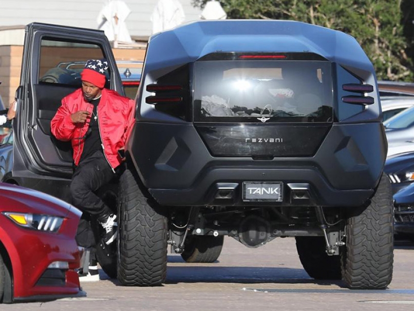 La imponente camioneta de lujo de Jamie Foxx