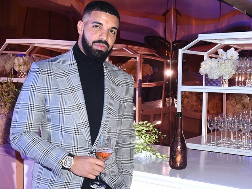 Drake lanza nuevas versiones de su champagne de lujo