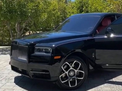 Asi es el  exclusivo Rolls-Royce Cullinan personalizado de Kylie Jenner